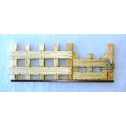 Staccionata con porta 018