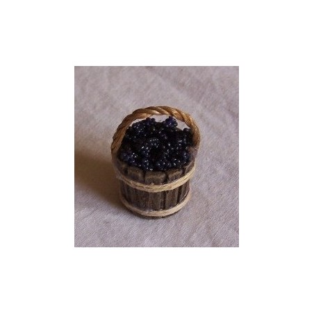 Secchio con uva rossa 033