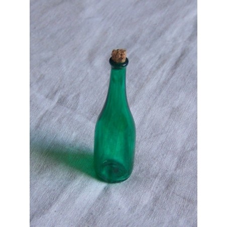 Bottiglia vetro verde 04