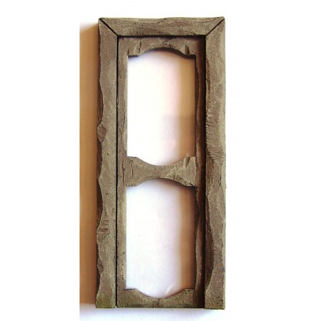 Finestra a balcone ad un'anta con cornice 109