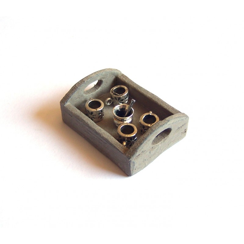 Vassoio con tazzine 054