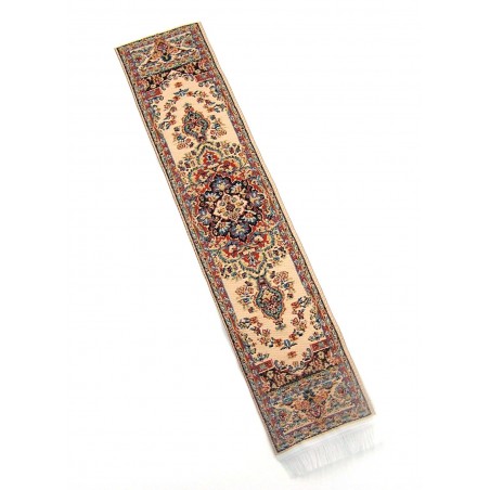 Tappeto lungo grande 037