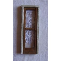 Balcone un'anta con tendina e cornice 013