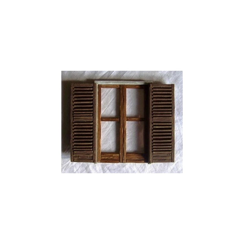 Finestra a balcone con veneziane 039