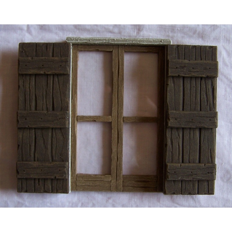 Finestra a balcone con sportelli 044