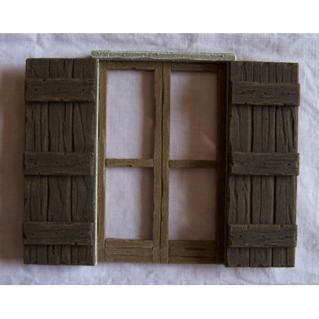 Finestra a balcone con sportelli 044