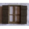 Finestra a balcone con sportelli 044