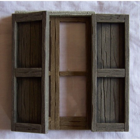 Finestra a balcone con sportelli 047