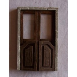 Finestra a balcone con sportelli bassi  072