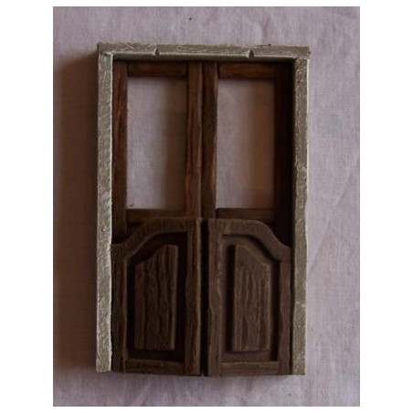 Finestra a balcone con sportelli bassi  072