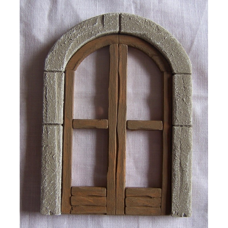  Finestra a balcone arrotondato con cornice 082