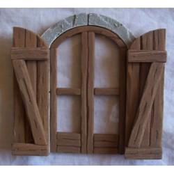 Finestra a balcone arrotondato con sportelli aperti 088