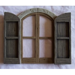 Finestra a balcone arrotondato con sportelli aperti 092